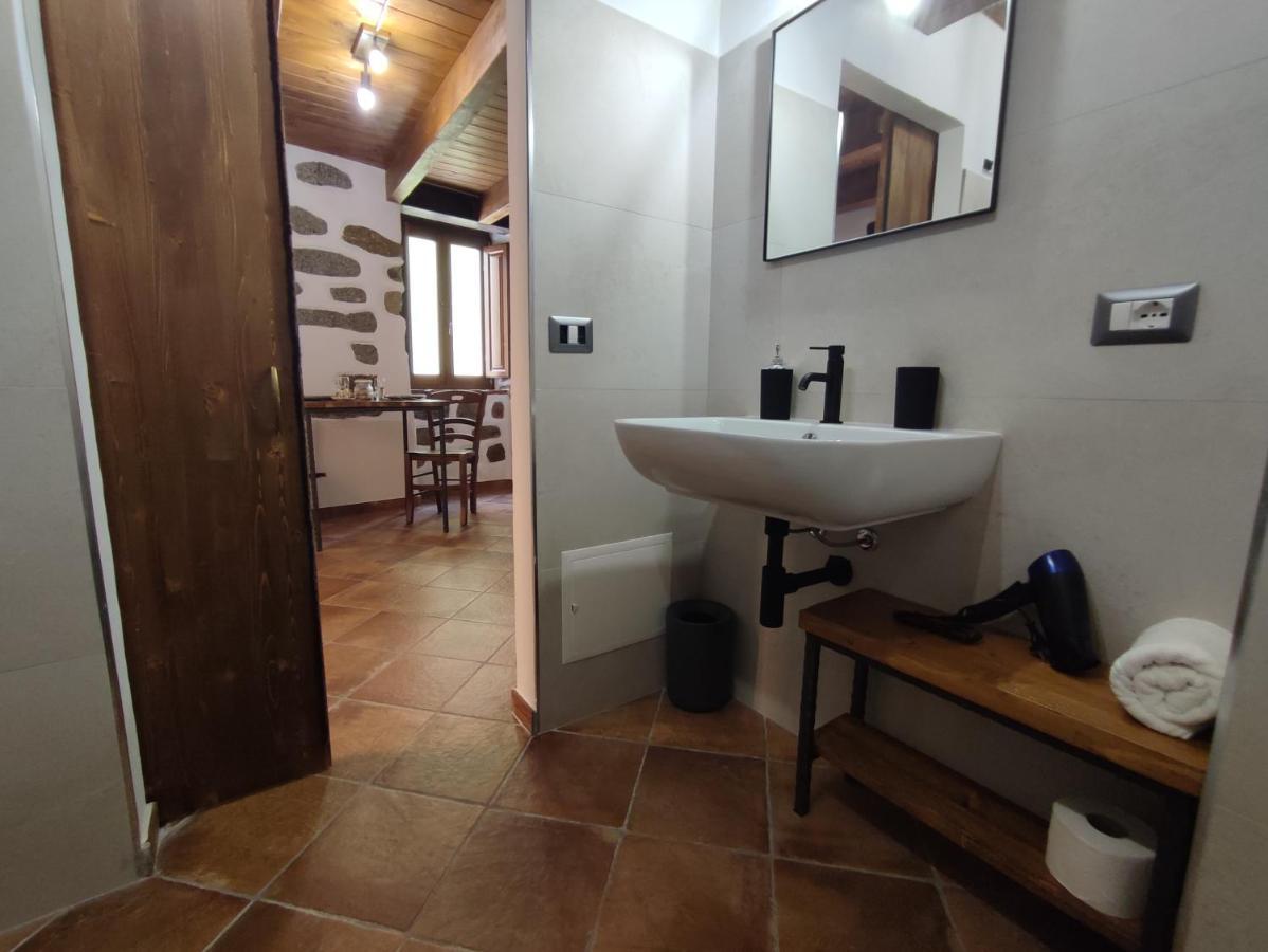 La Corte Dei Baroni Loceri Bagian luar foto
